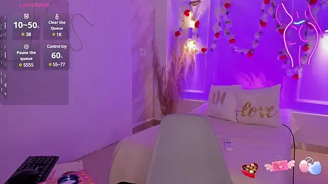 Snapshot of NastassjaCandy chatting on February 22, 7:14 pm NastassjaCandy online show from February 22, 7:14 pm