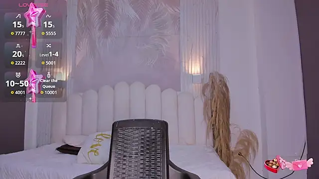 NastassjaCandy online show from April 17, 8:11 pm