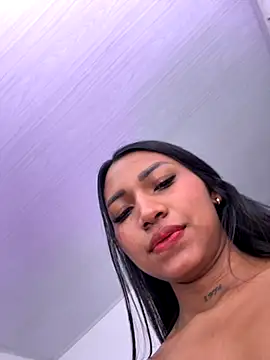 Barbiebrunette  online show from September 14, 2:45 am