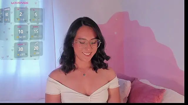 DaraBeckett online show from April 7, 9:27 pm