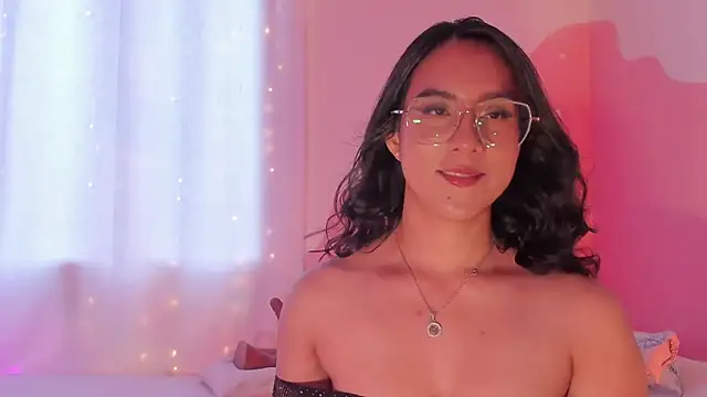 DaraBeckett online show from May 21, 10:18 pm