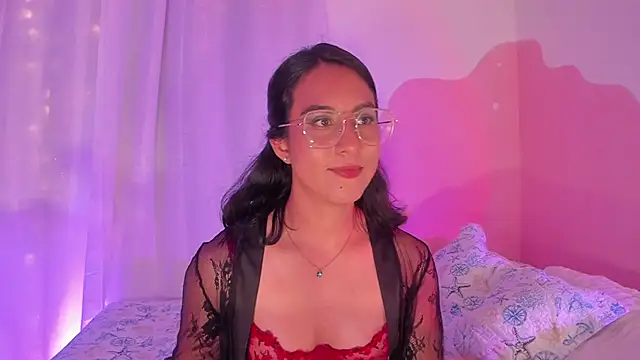 DaraBeckett online show from April 21, 1:42 am