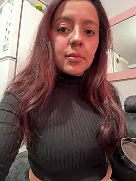 Snapshot of Isa-Jones chatting on December 20, 1:54 pm Isa-Jones online show from December 20, 1:54 pm