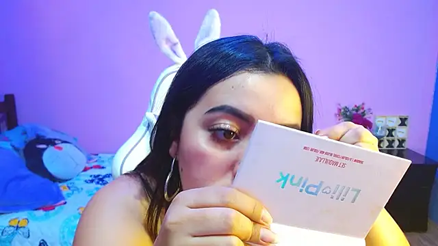 Snapshot of Isa-Jones chatting on October 11, 11:39 pm Isa-Jones online show from October 11, 11:39 pm