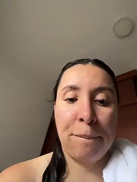 emely sexx20 online show from February 21, 9:17 pm