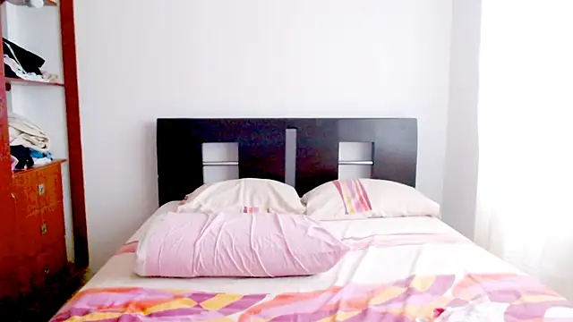 emely sexx20 online show from March 12, 8:09 pm