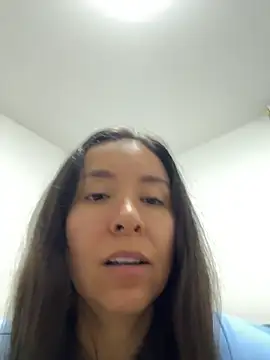 Snapshot of emely_sexx20 chatting on June 11, 2:11 am emely sexx20 online show from June 11, 2:11 am