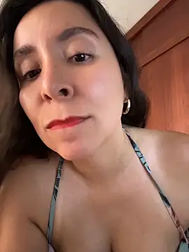 emely sexx20 online show from May 15, 8:29 pm