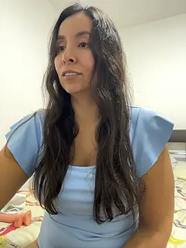 Snapshot of emely_sexx20 chatting on June 26, 2:50 am emely sexx20 online show from June 26, 2:50 am