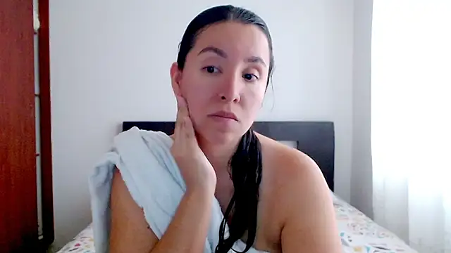 emely sexx20 online show from October 7, 2:18 pm