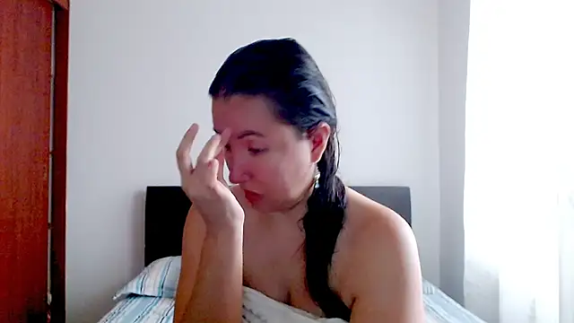 emely sexx20 online show from November 28, 4:40 pm