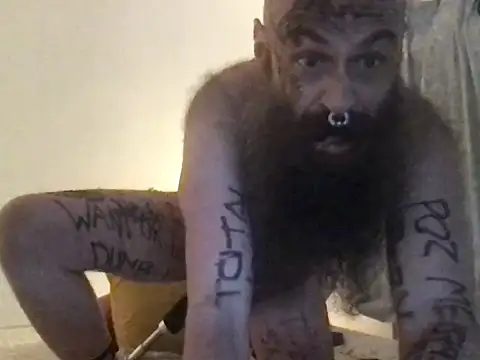 JunkieShitPig online show from March 22, 8:08 am