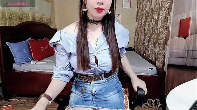 Snapshot of Lanian_99 chatting on October 20, 12:56 am Lanian 99 online show from October 20, 12:56 am