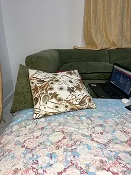 Favoritegirl1 online show from June 8, 12:27 am