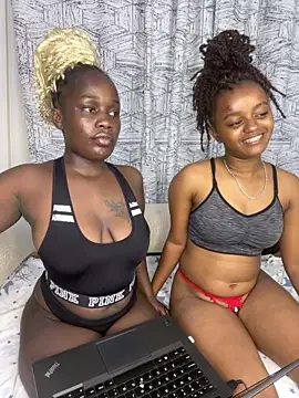 Favoritegirl1 online show from February 13, 10:21 pm