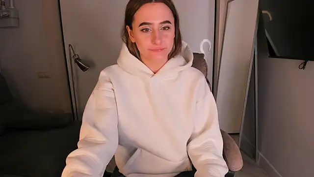 Snapshot of helen_ramsay chatting on November 29, 3:56 pm helen ramsay online show from November 29, 3:56 pm