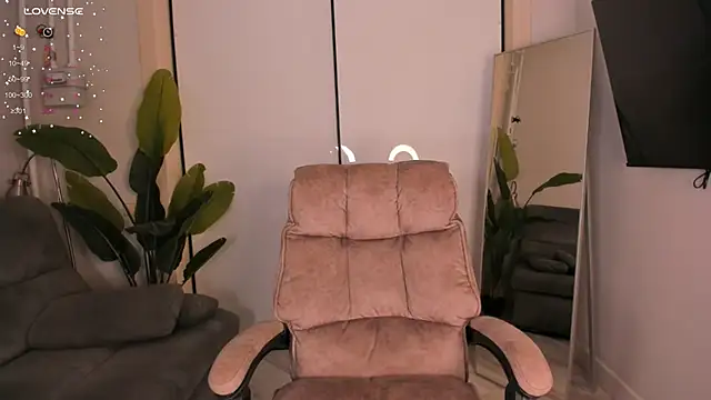 helen ramsay online show from December 21, 3:03 pm