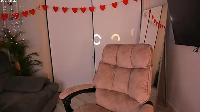 helen ramsay online show from March 11, 3:39 pm