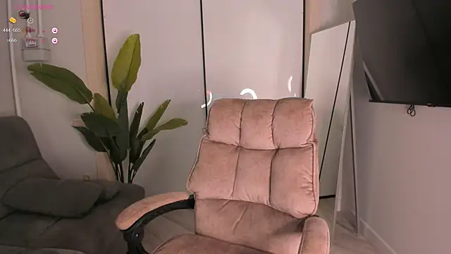 Snapshot of helen_ramsay chatting on October 3, 3:02 pm helen ramsay online show from October 3, 3:02 pm
