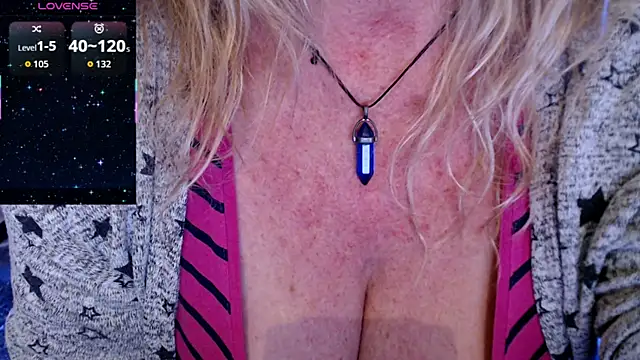 JennaDeluxe online show from February 19, 8:11 am