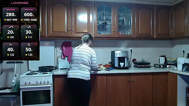 JennaDeluxe online show from April 23, 4:52 pm
