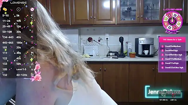 JennaDeluxe online show from May 13, 7:26 am