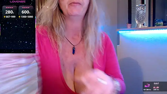 JennaDeluxe online show from February 17, 12:24 pm