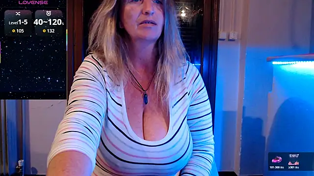 JennaDeluxe online show from March 30, 8:32 pm