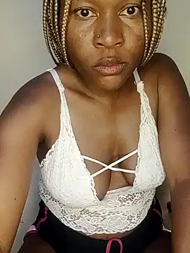 Snapshot of Mayah19 chatting on February 25, 1:53 pm Mayah19 online show from February 25, 1:53 pm