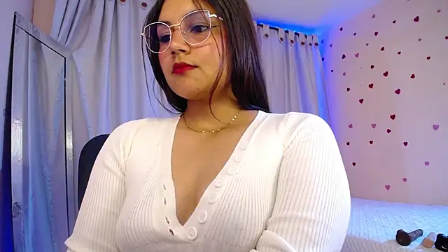 Snapshot of ashlei_ chatting on October 14, 3:18 am ashlei online show from October 14, 3:18 am