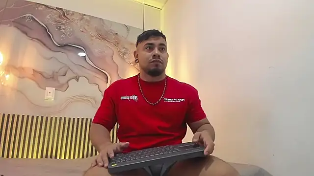 BrianMalonee online show from November 16, 12:10 pm