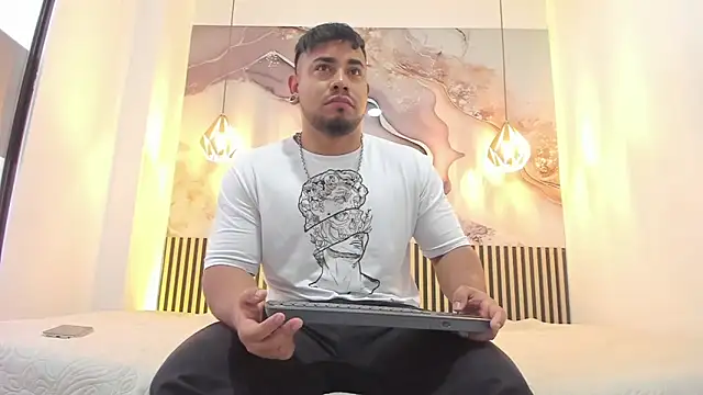 BrianMalonee online show from November 6, 12:09 pm