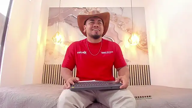 BrianMalonee online show from November 26, 12:05 pm