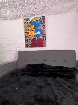 selenaluvv online show from February 10, 3:55 pm