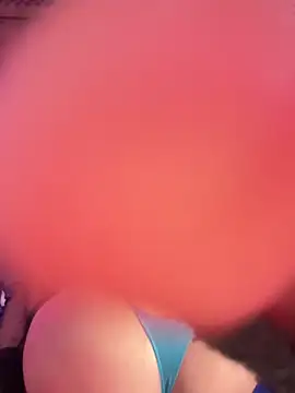 selenaluvv online show from March 22, 3:46 pm