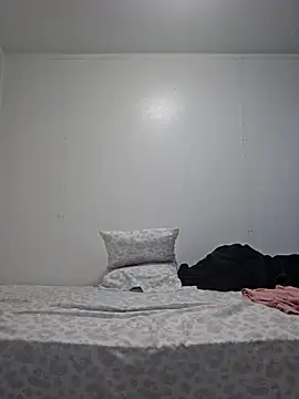 Edw95S online show from March 7, 12:28 am