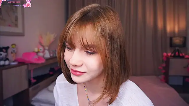 OronaNengl online show from March 22, 7:31 pm