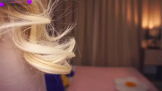 OronaNengl online show from February 6, 7:40 pm