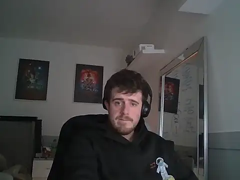 maxy49 online show from December 15, 1:17 pm