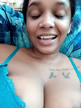 Indianqueen03 online show from February 13, 10:37 am