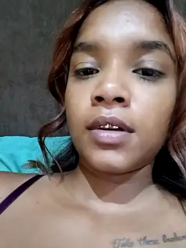 Snapshot of Indianqueen03 chatting on January 27, 6:41 pm Indianqueen03 online show from January 27, 6:41 pm
