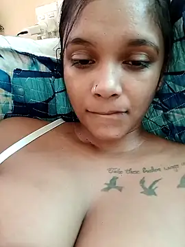 Indianqueen03 online show from May 12, 12:44 pm