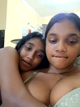 Snapshot of Indianqueen03 chatting on September 26, 7:54 pm Indianqueen03 online show from September 26, 7:54 pm