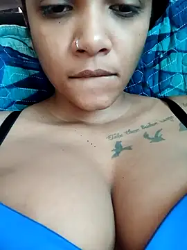 Indianqueen03 online show from December 3, 10:47 am