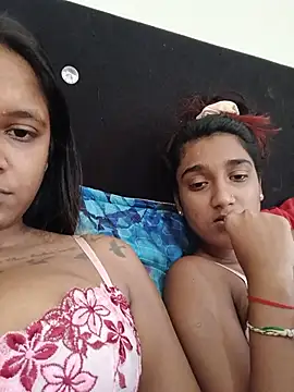 Snapshot of Indianqueen03 chatting on July 5, 12:45 pm Indianqueen03 online show from July 5, 12:45 pm