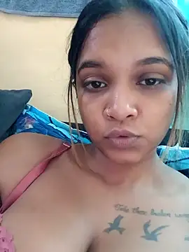 Snapshot of Indianqueen03 chatting on October 19, 11:57 am Indianqueen03 online show from October 19, 11:57 am