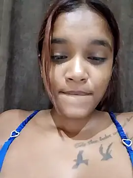 Snapshot of Indianqueen03 chatting on January 23, 8:24 pm Indianqueen03 online show from January 23, 8:24 pm