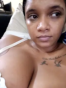 Indianqueen03 online show from April 5, 6:47 pm