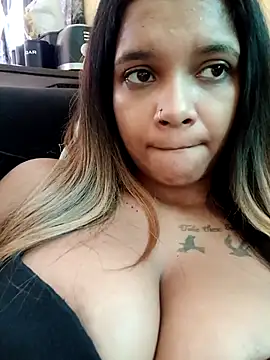 Indianqueen03 online show from April 2, 10:55 am