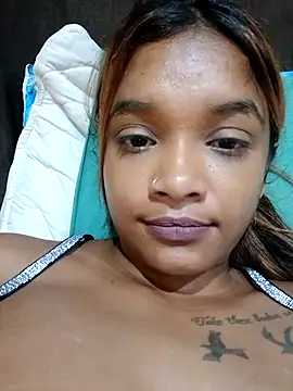 Snapshot of Indianqueen03 chatting on February 27, 5:05 pm Indianqueen03 online show from February 27, 5:05 pm